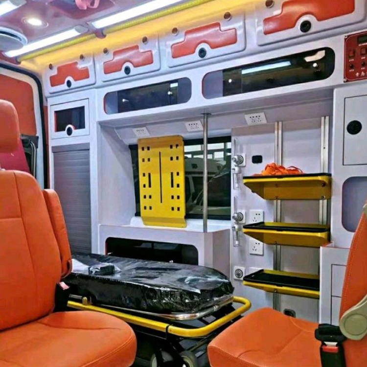 黄冈长途救护车护送病人租赁价格